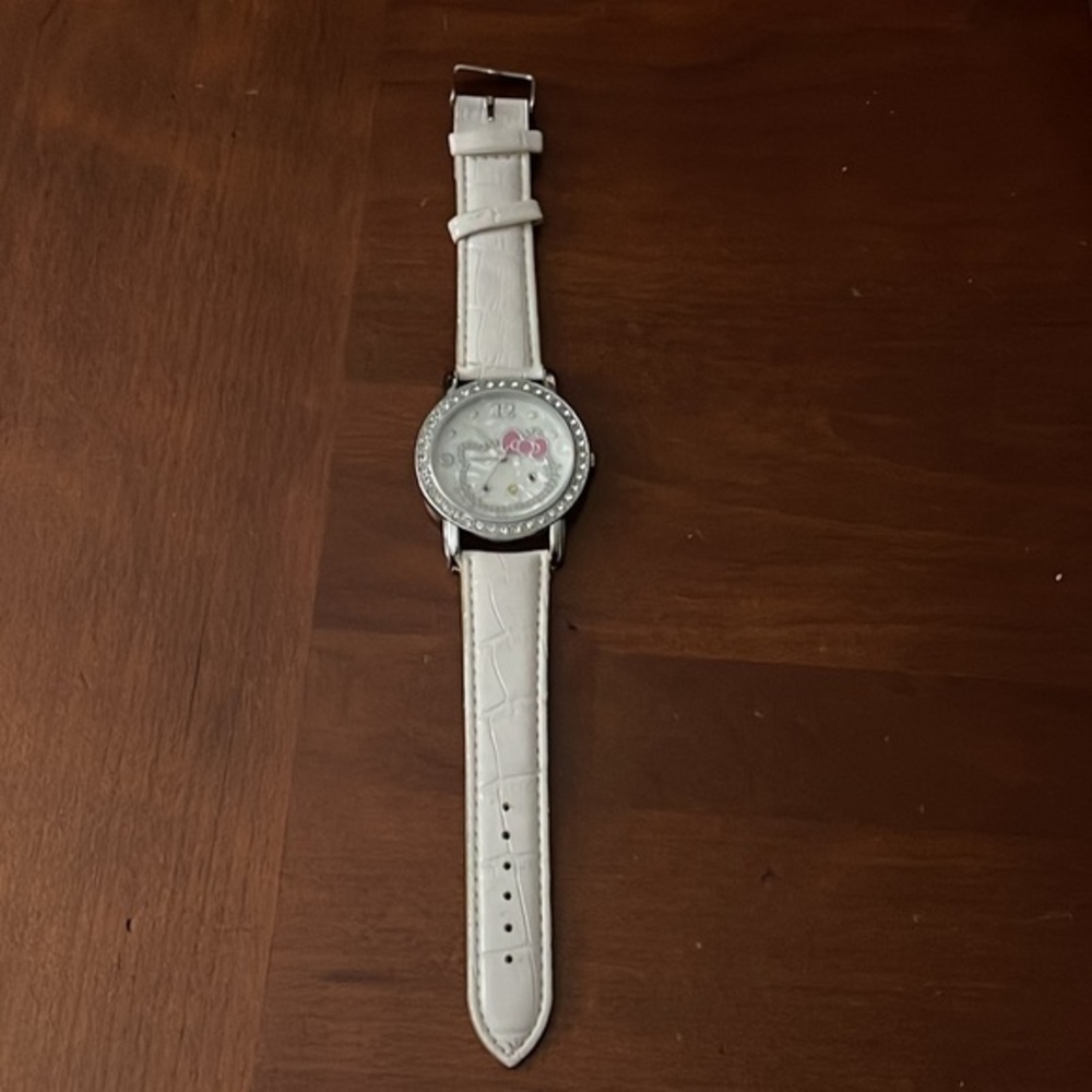 Hello Kitty Watch - Picture 3 of 10